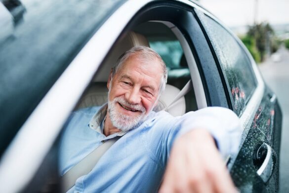 How to Help a Senior Loved One Choose a New Car