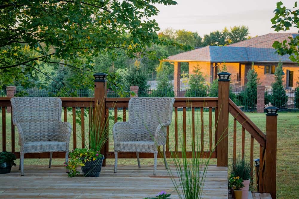 Guide to Improving Your Backyard to Make It More Inviting