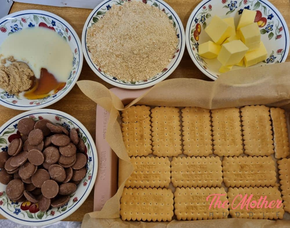 Homemade chocolate cookie Cake ingredients