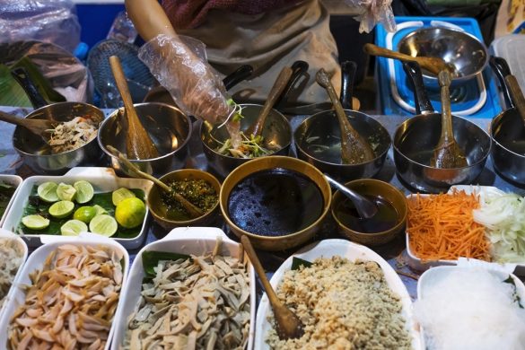 How to Find Authentic Food When You Travel