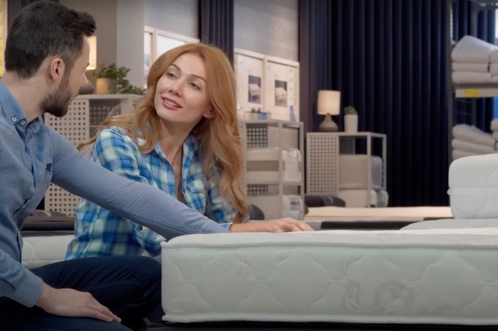 which is better Orthopaedic or Regular Mattress