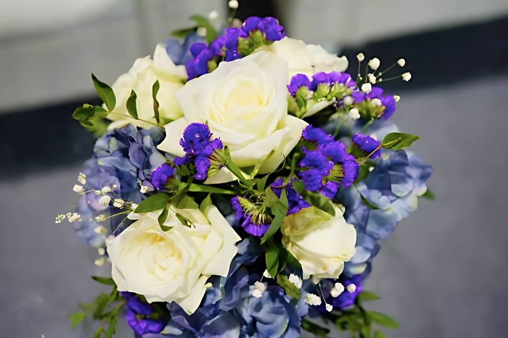 Making Your Sympathy flower Gift Personal