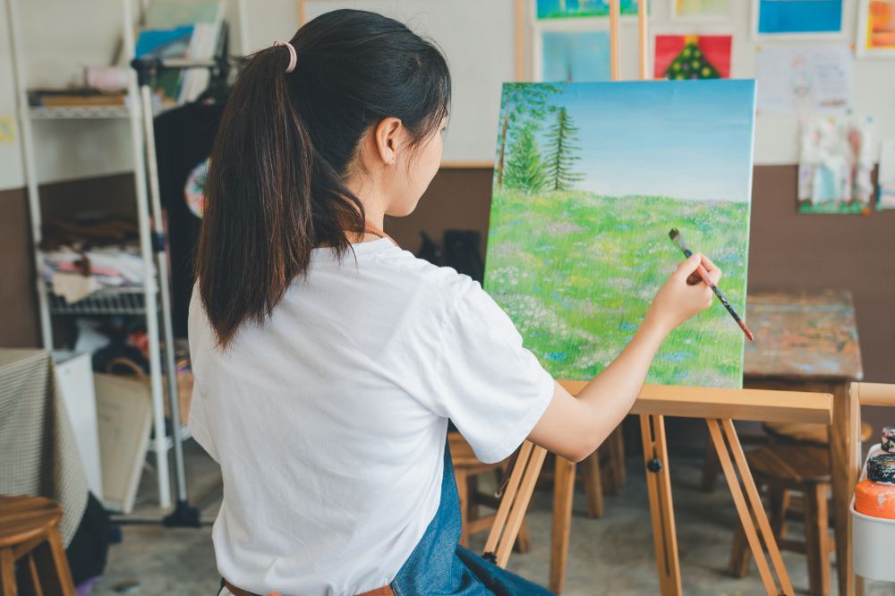 The Simple Hobby Moms Are Quietly Falling in Love With This Year